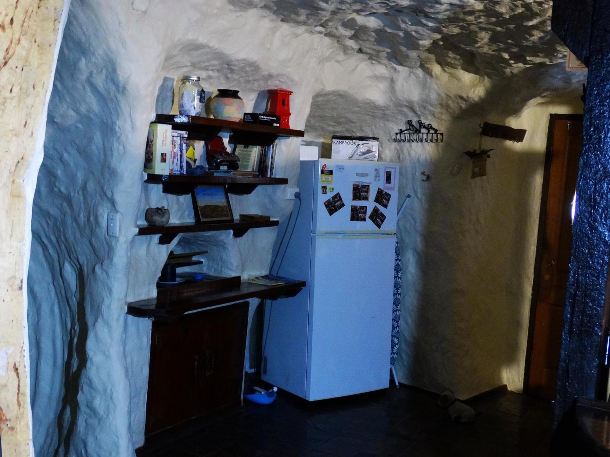 Di'S Dugouts Otel Coober Pedy Dış mekan fotoğraf