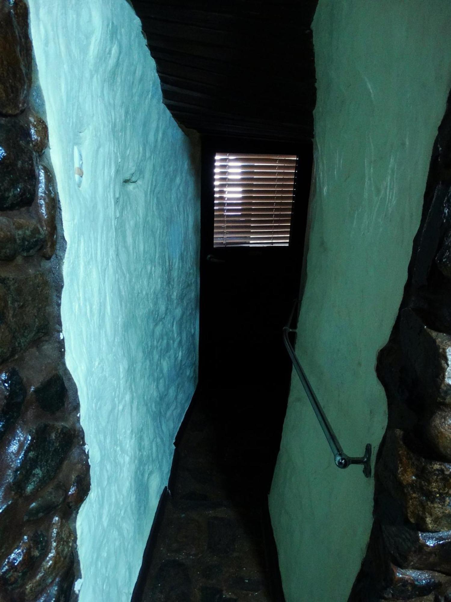Di'S Dugouts Otel Coober Pedy Dış mekan fotoğraf