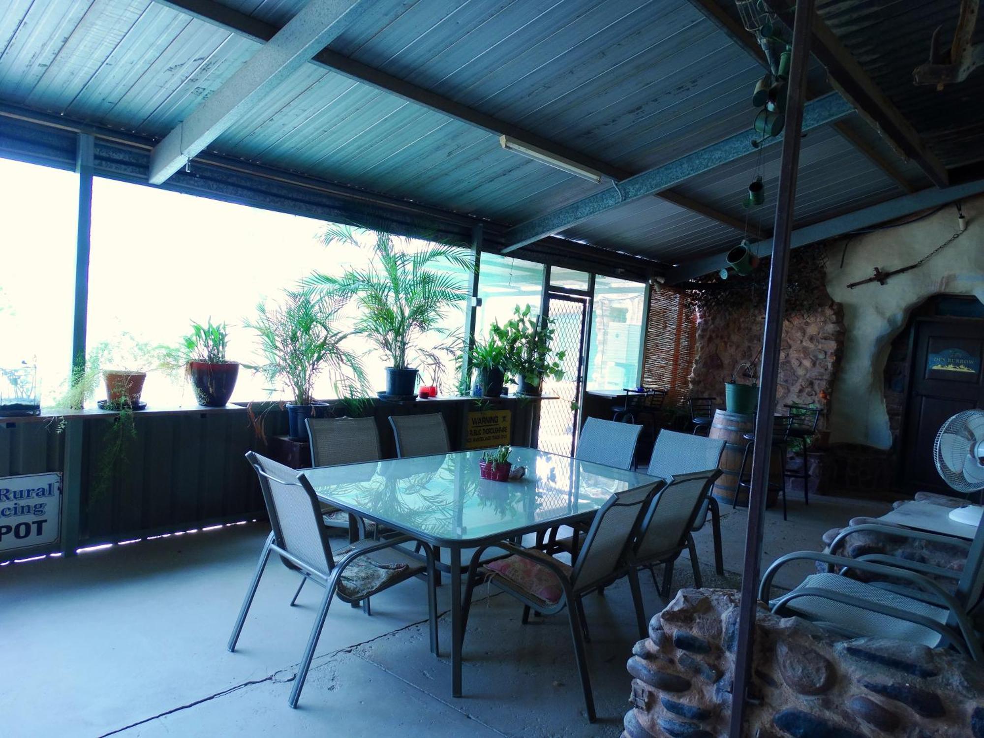 Di'S Dugouts Otel Coober Pedy Dış mekan fotoğraf