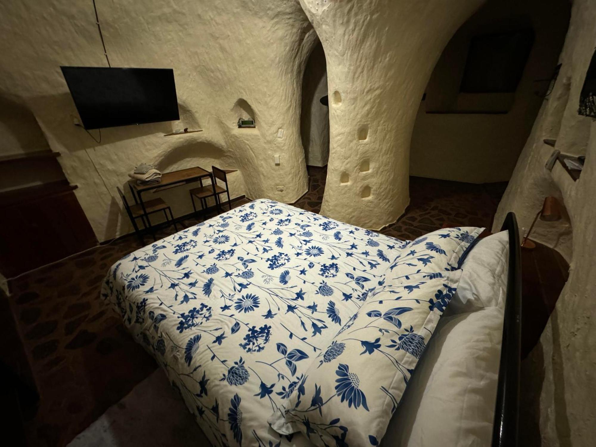 Di'S Dugouts Otel Coober Pedy Dış mekan fotoğraf